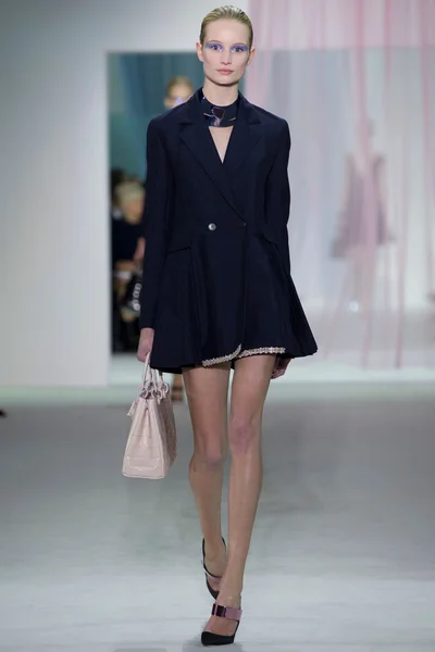 Look 40